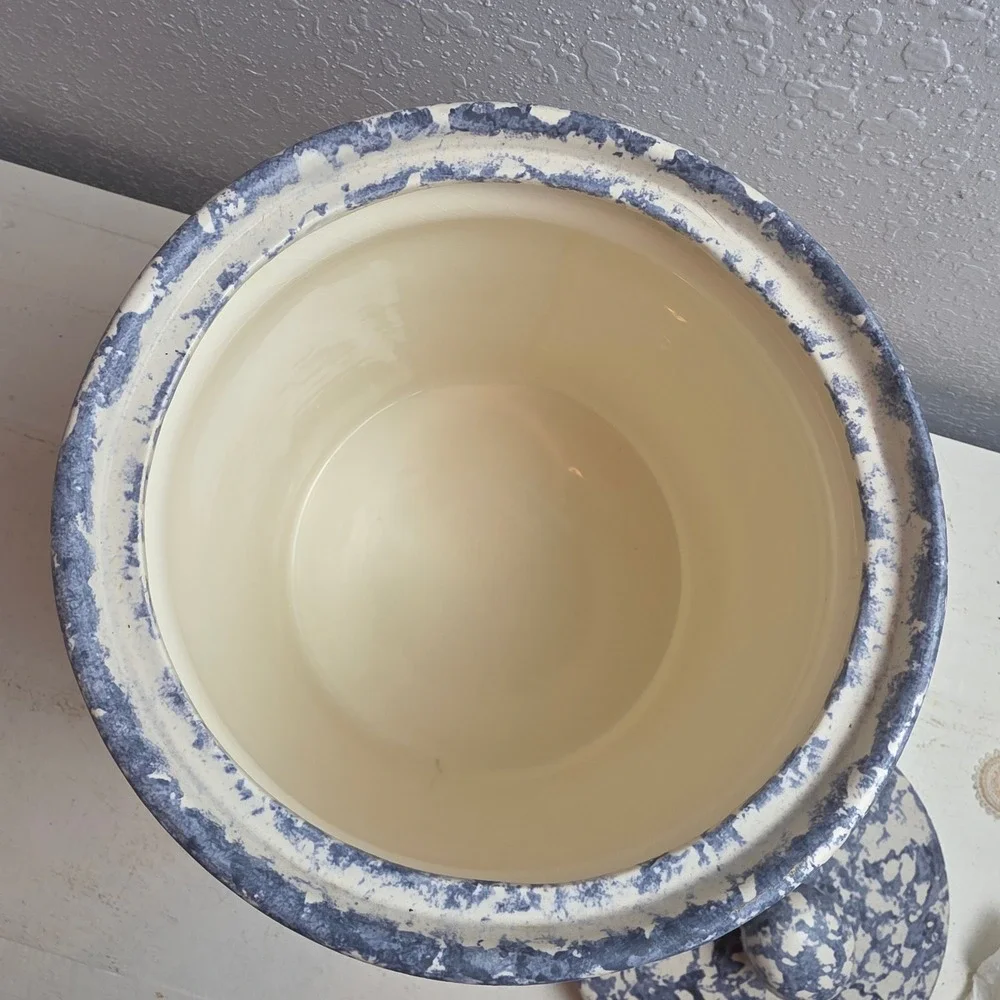Vintage Blue Spongeware Heart Stoneware Cookie Jar Lid Canister Crock 9.75x7.5‎